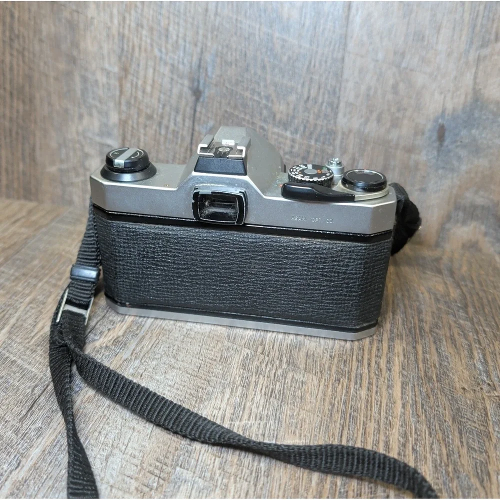 Vintage Asahi Pentax K1000 SMC Pentax-M 1:2 50mm Film Camera UNTESTED PARTS ONLY